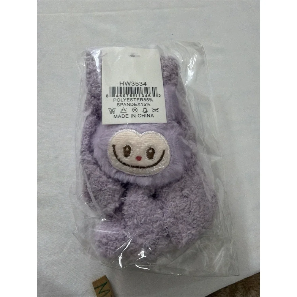 Authentic Warm Fluffy Holiday Series Labubu Mittens Limited Gloves‎ Small Kids